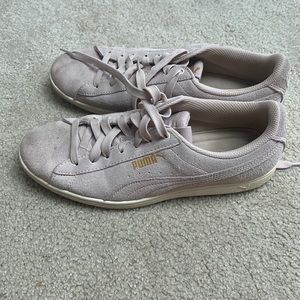 Puma Sneakers